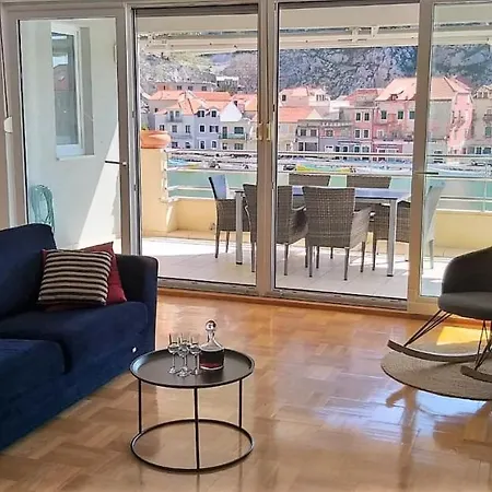 Mitra Zonata Pink Apartman Omiš Kültér fotó