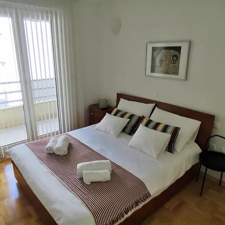 Mitra Zonata Pink Apartman Omiš Kültér fotó